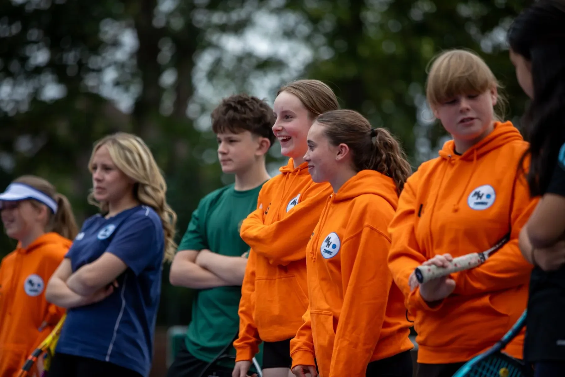 Young Leaders supporting a coaching session, photo 1